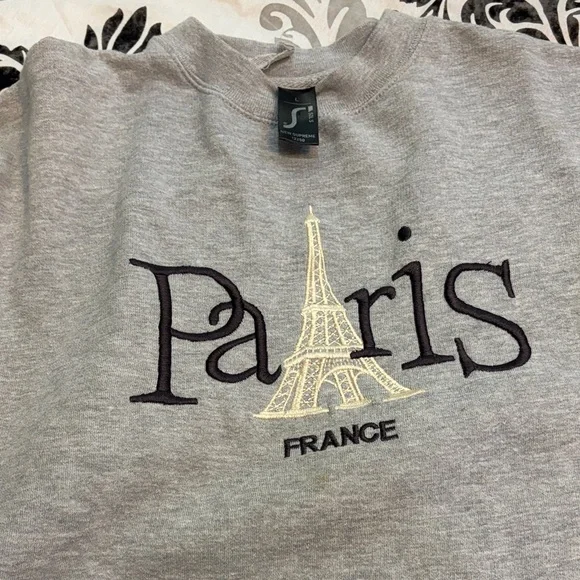 Supreme Gray Sweatshirt - Picture 3 of 3